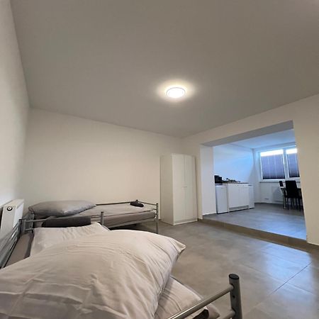 Mieterlux Frankfurt Heusenstamm Hotel Bagian luar foto