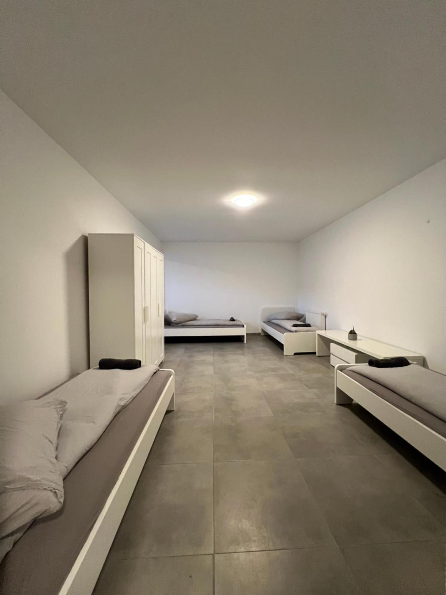 Mieterlux Frankfurt Heusenstamm Hotel Bagian luar foto
